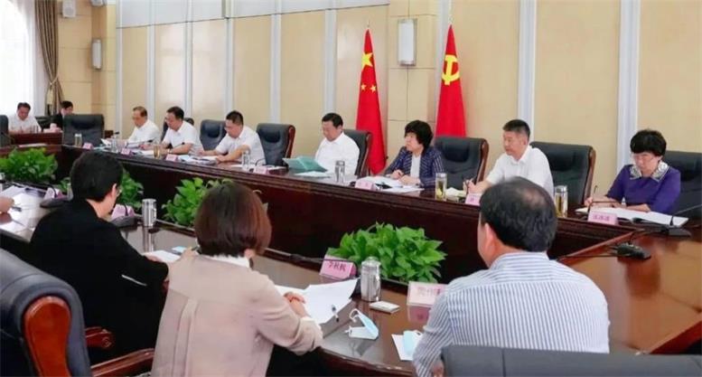 赢多多信息曹玉学董事长参加辽阳市民营企业家座谈会